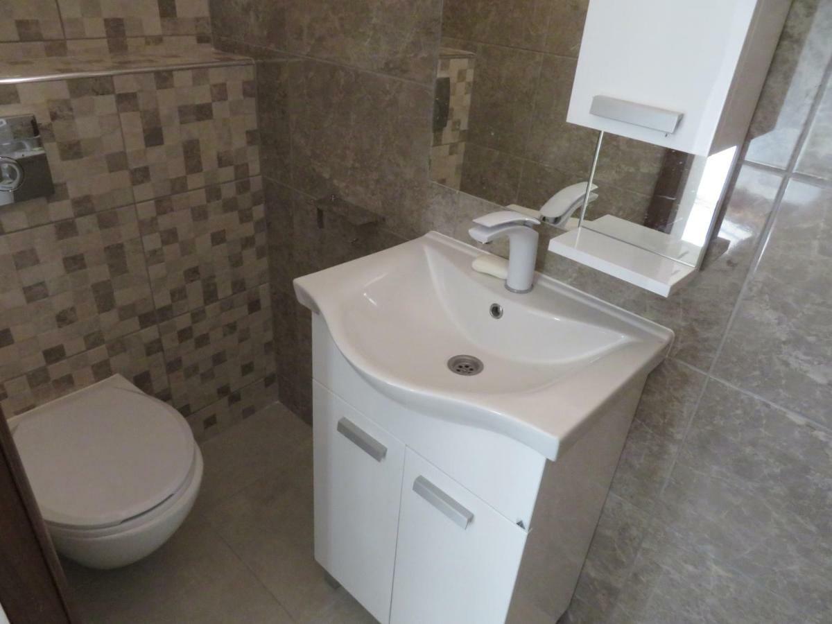 Vila Velvet Hotell Starigrad Paklenica Exteriör bild