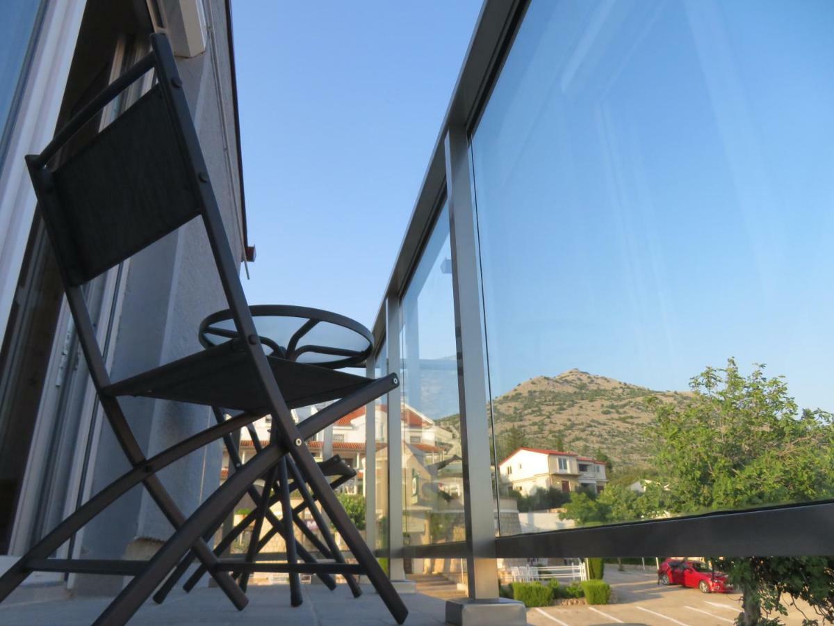Vila Velvet Hotell Starigrad Paklenica Exteriör bild
